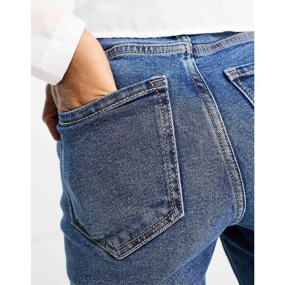 Jeans - Picture 3 of 15